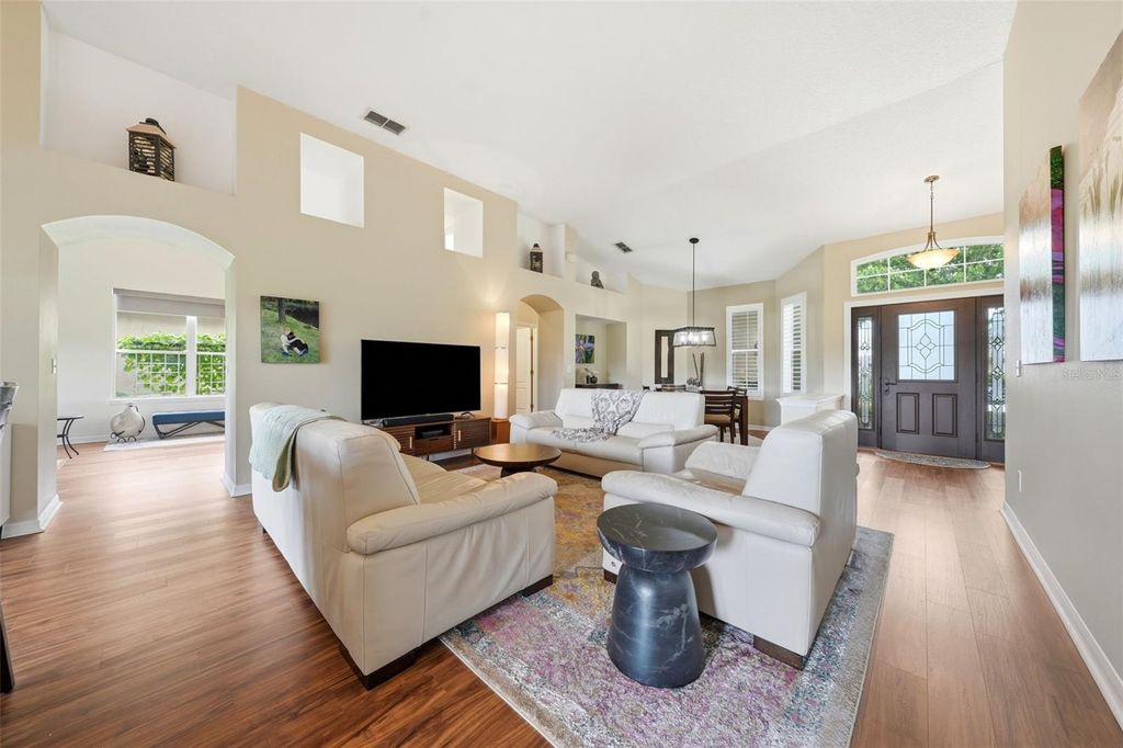 Image 10 of property listing at 7029 PINE HOLLOW DRIVE, Mount Dora, FL 32757