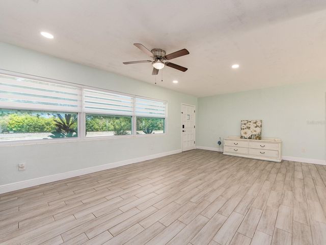 1005 N HIGHLAND AVENUE, Clearwater, FL 33755