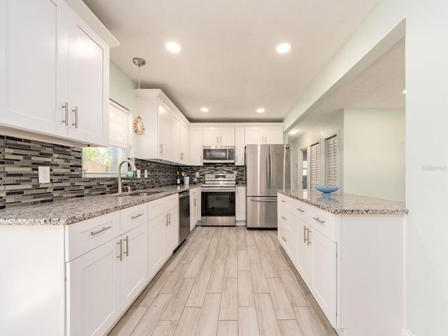 1005 N HIGHLAND AVENUE, Clearwater, FL 33755
