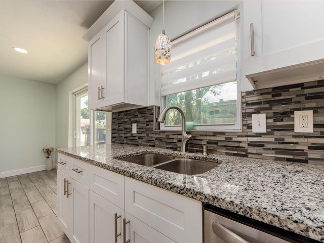 1005 N HIGHLAND AVENUE, Clearwater, FL 33755