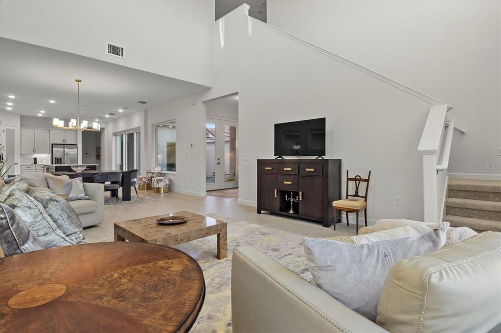 Image 11 of property listing at 168 HAMPTON LOOP, Davenport, FL 33837