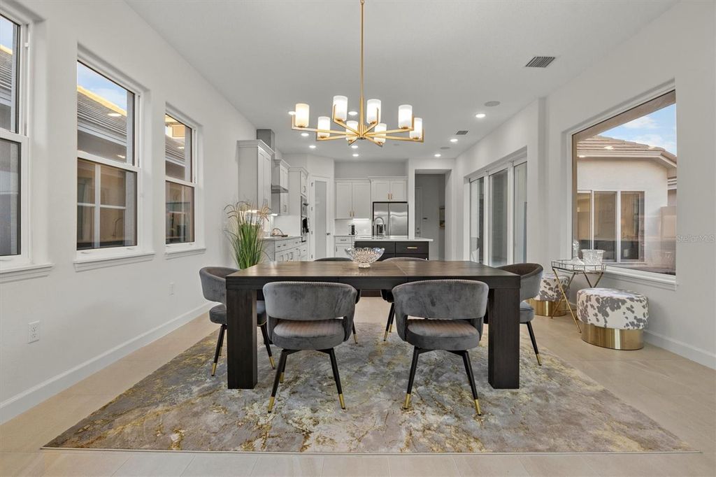 Image 15 of property listing at 168 HAMPTON LOOP, Davenport, FL 33837