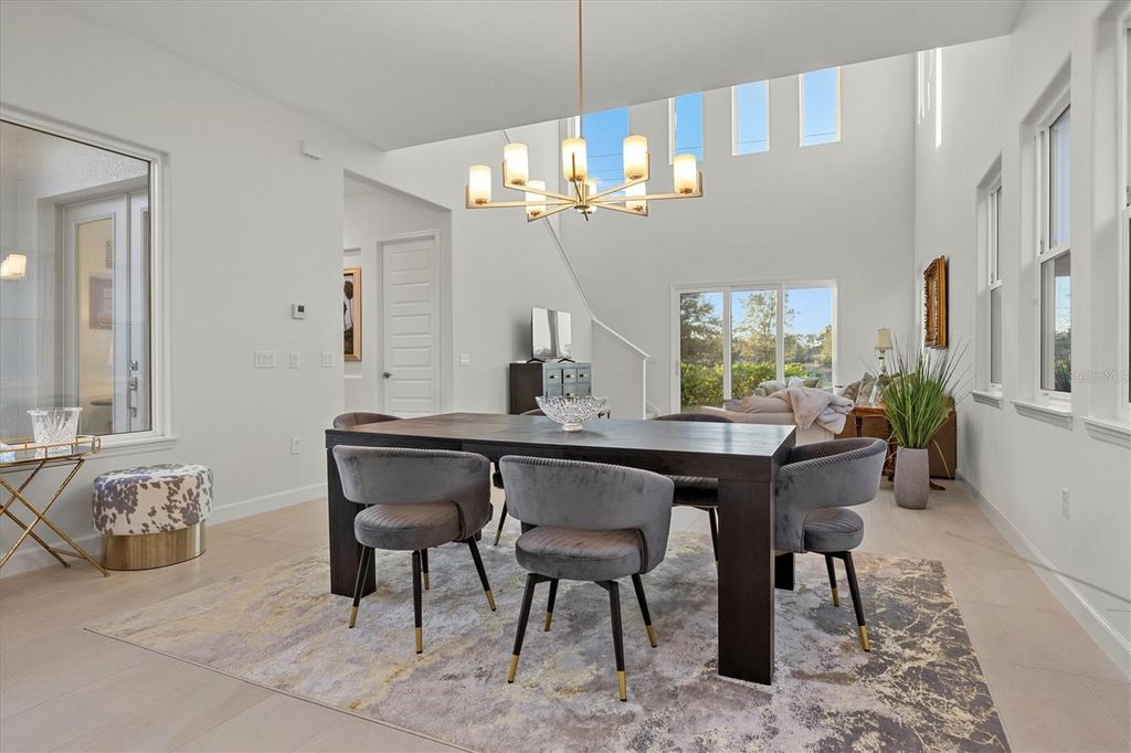 Image 16 of property listing at 168 HAMPTON LOOP, Davenport, FL 33837