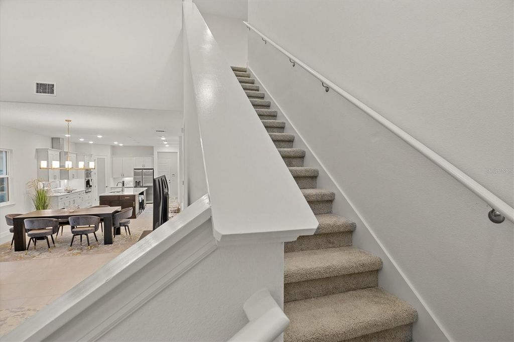 Image 30 of property listing at 168 HAMPTON LOOP, Davenport, FL 33837