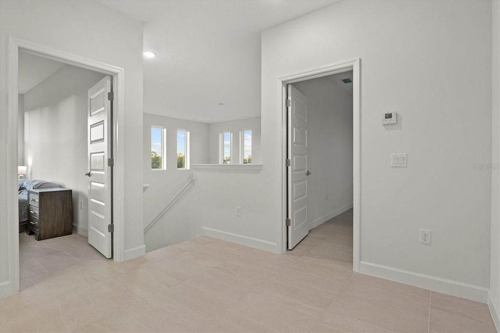 Image 32 of property listing at 168 HAMPTON LOOP, Davenport, FL 33837