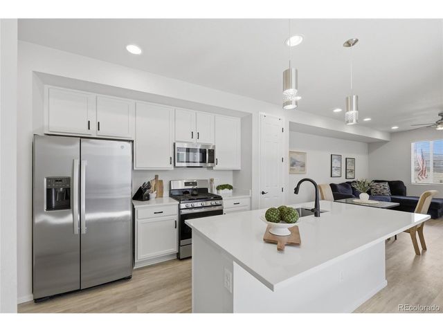 22876 E Tufts Pl A, Aurora, CO 80015