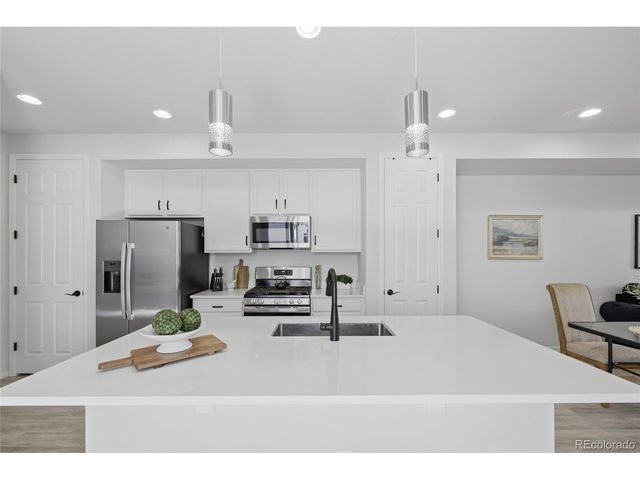 22876 E Tufts Pl A, Aurora, CO 80015