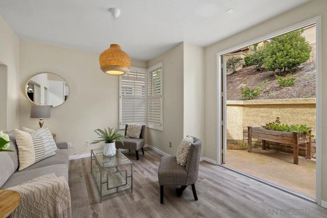 3690 Ruette De Ville, San Diego, CA 92130