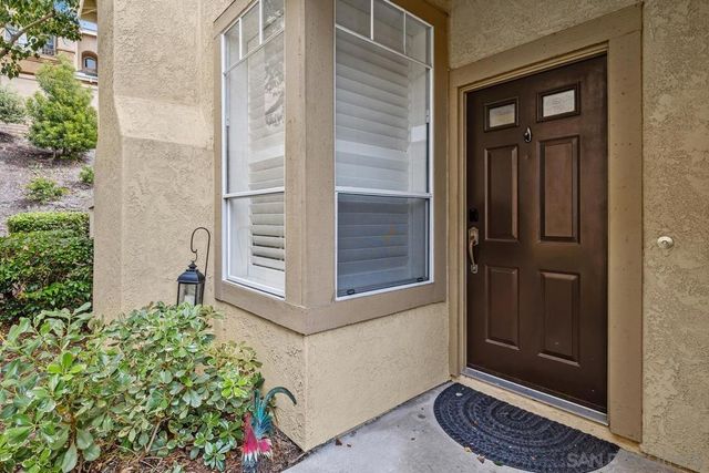 3690 Ruette De Ville, San Diego, CA 92130