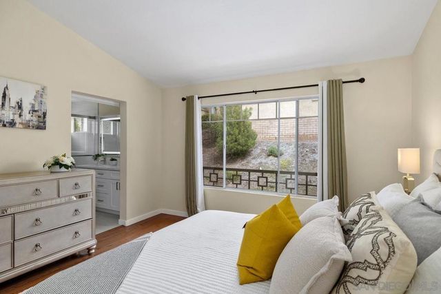 3690 Ruette De Ville, San Diego, CA 92130