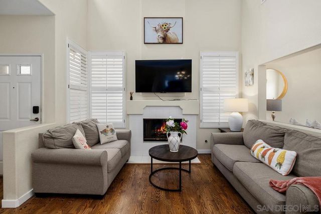 3690 Ruette De Ville, San Diego, CA 92130