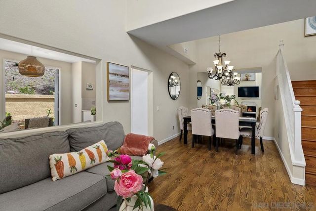 3690 Ruette De Ville, San Diego, CA 92130