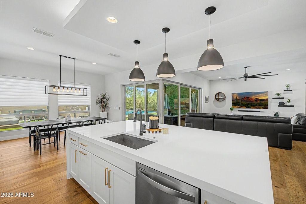 Image 27 of property listing at 22315 N 34th Street, Phoenix, AZ 85050