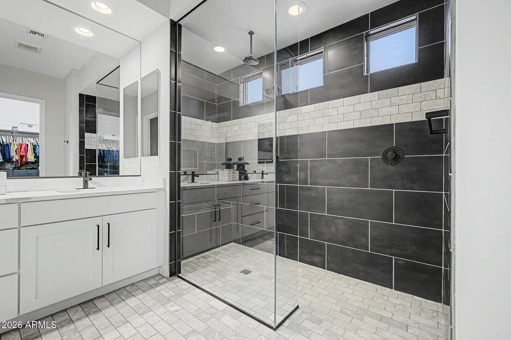 Image 39 of property listing at 22315 N 34th Street, Phoenix, AZ 85050