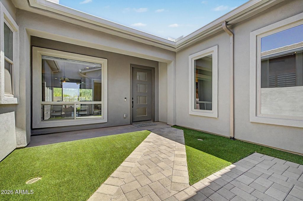 Image 9 of property listing at 22315 N 34th Street, Phoenix, AZ 85050
