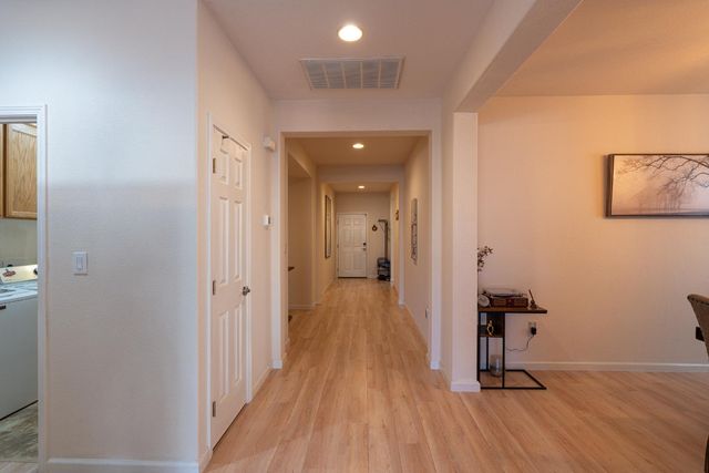 3710 Huntington Rd, West Sacramento, CA 95691