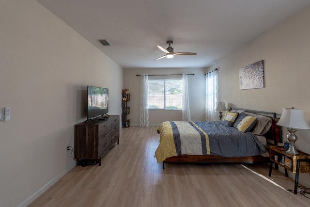 3710 Huntington Rd, West Sacramento, CA 95691