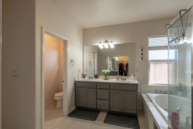 3710 Huntington Rd, West Sacramento, CA 95691