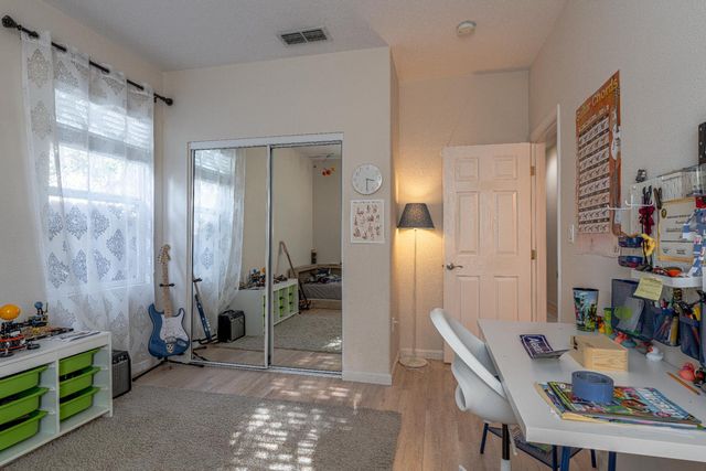 3710 Huntington Rd, West Sacramento, CA 95691