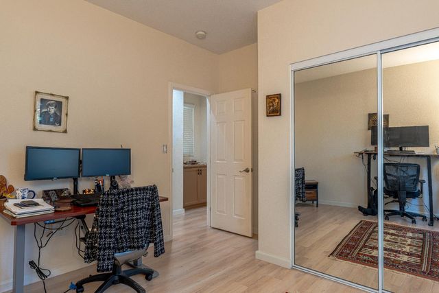 3710 Huntington Rd, West Sacramento, CA 95691