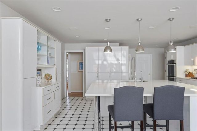 80 Seville Chase, Atlanta, GA 30328