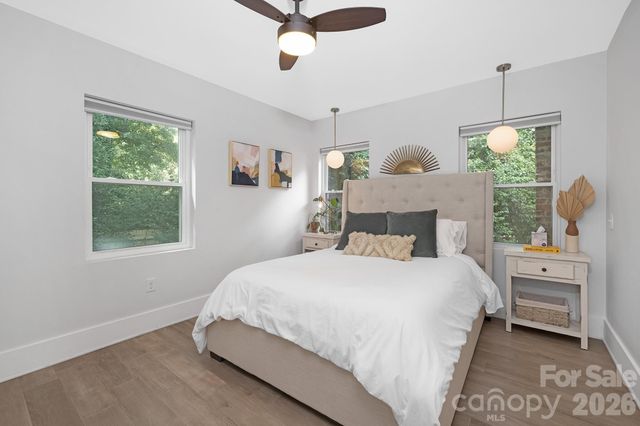 6213 Sharon Road, Charlotte, NC 28210