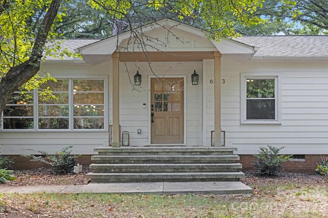 6213 Sharon Road, Charlotte, NC 28210