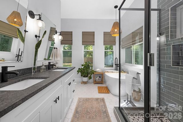 6213 Sharon Road, Charlotte, NC 28210
