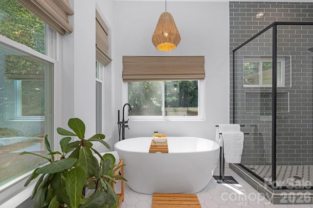 6213 Sharon Road, Charlotte, NC 28210
