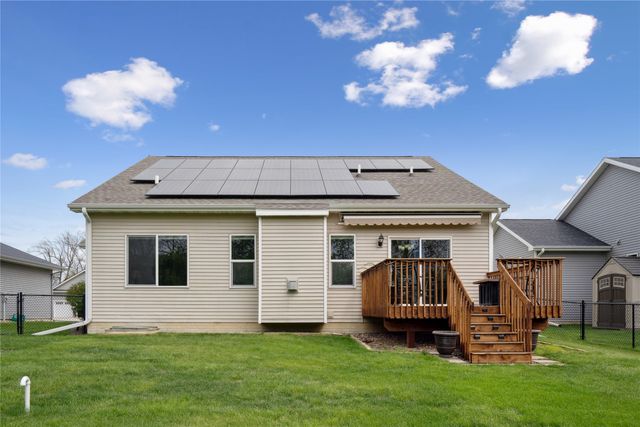 6398 NE 8th Court, Des Moines, IA 50313