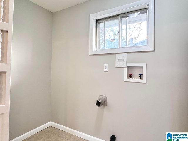 1640 4TH WAY NW, Center Point, AL 35215