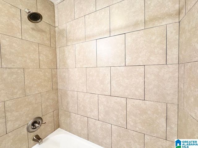 1640 4TH WAY NW, Center Point, AL 35215