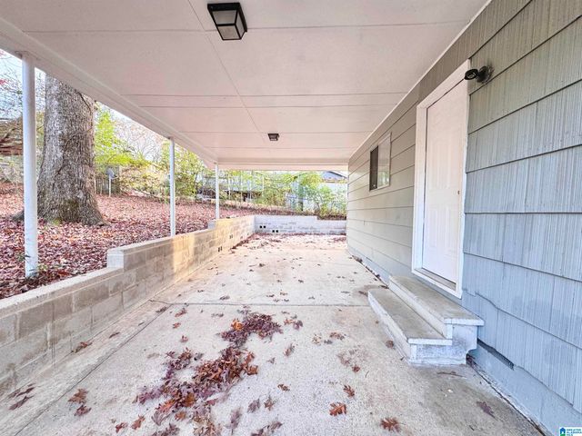 1640 4TH WAY NW, Center Point, AL 35215