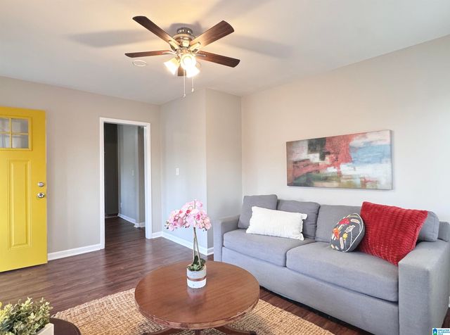 1640 4TH WAY NW, Center Point, AL 35215