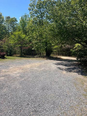 328 Burdette Chapel Lane, Birchwood, TN 37308