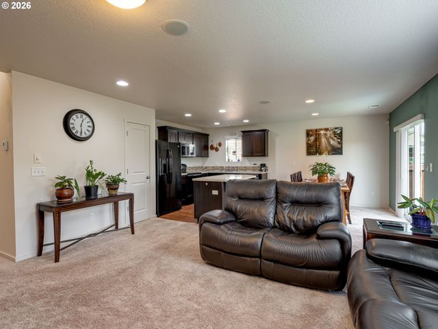 11611 Ne 128TH Pl, Vancouver, WA 98682