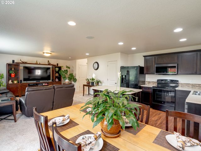 11611 Ne 128TH Pl, Vancouver, WA 98682