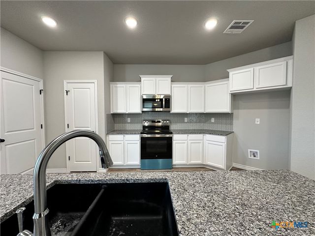 3102 Gryffindor Lane, Killeen, TX 76549