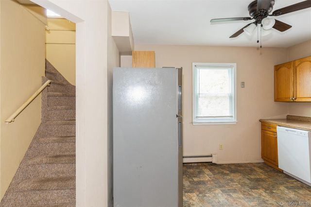23 S Summit Avenue, Patchogue, NY 11772