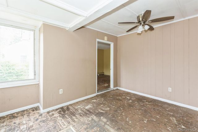 23 S Summit Avenue, Patchogue, NY 11772