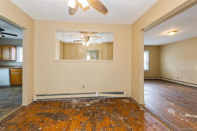23 S Summit Avenue, Patchogue, NY 11772