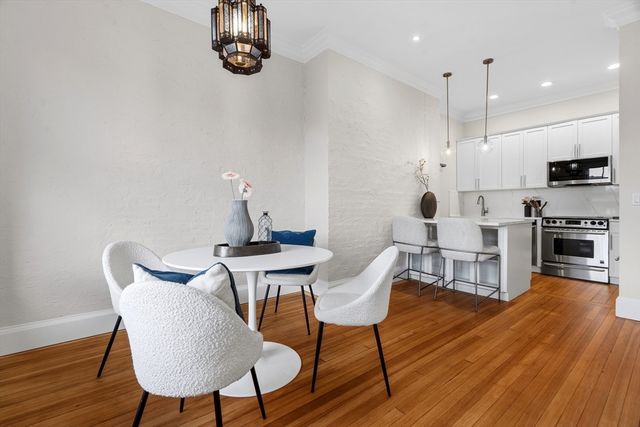 273 Commonwealth Ave 10, Boston, MA 02116