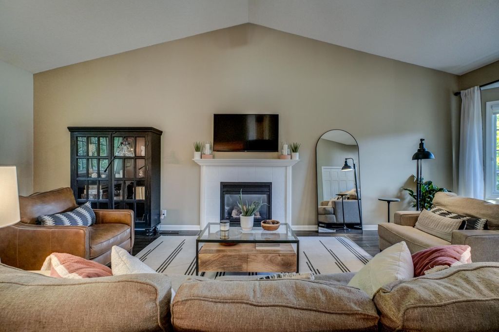 23084 Havelka Court N, Forest Lake, MN 55025 — photo 4