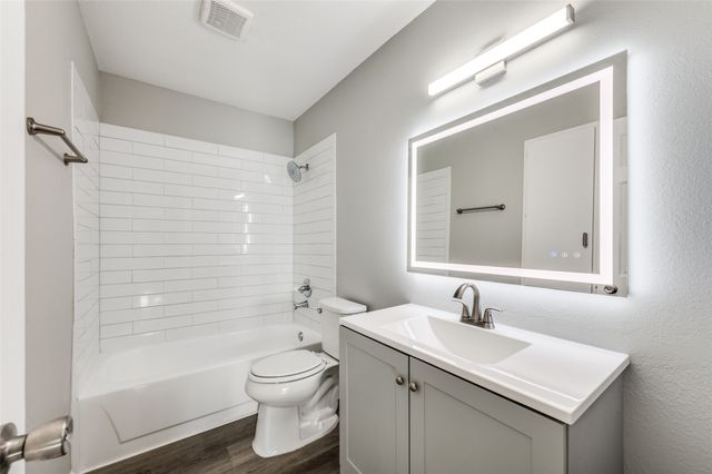 5304 Wild West Drive, Arlington, TX 76017