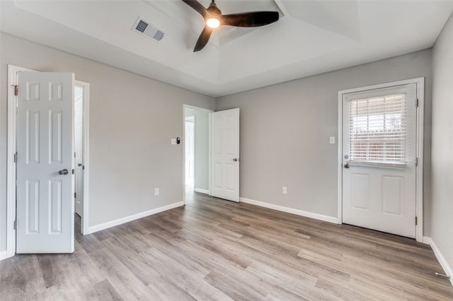 5304 Wild West Drive, Arlington, TX 76017