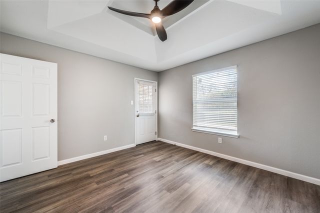 5304 Wild West Drive, Arlington, TX 76017