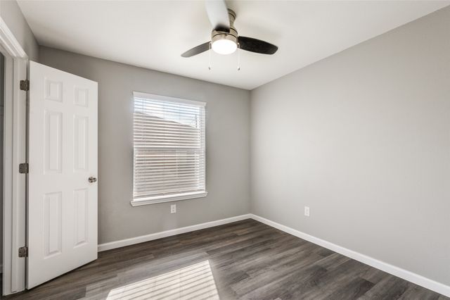 5304 Wild West Drive, Arlington, TX 76017