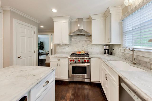 944 Western Avenue, Northbrook, IL 60062