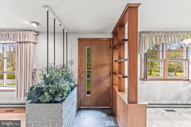 5258 GRAND VALLEY RD, Westminster, MD 21158
