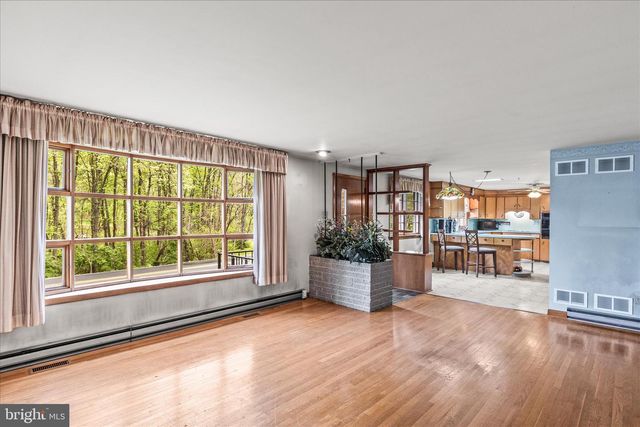 5258 GRAND VALLEY RD, Westminster, MD 21158